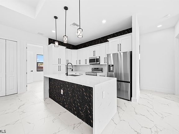 4th image of 2604 27th St W