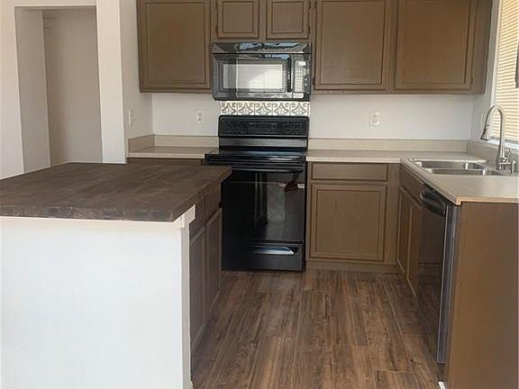 4th image of 2604 Bluebonnet Dr