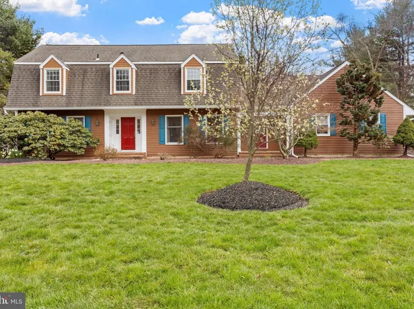 4 Foxboro Ct, Princeton Junction, NJ 08550