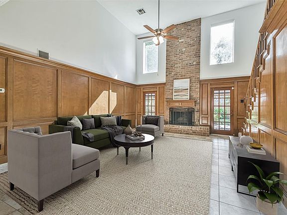 4th image of 12819 Raven South Drive
