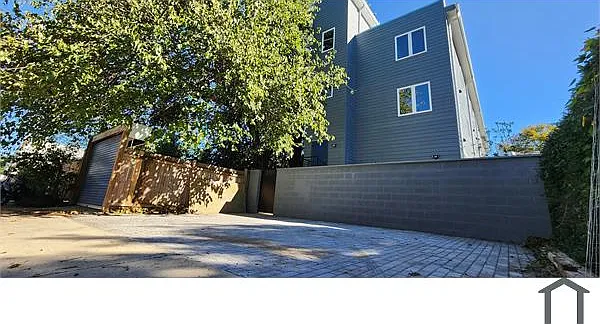 1429 22nd St SE — Photo 10