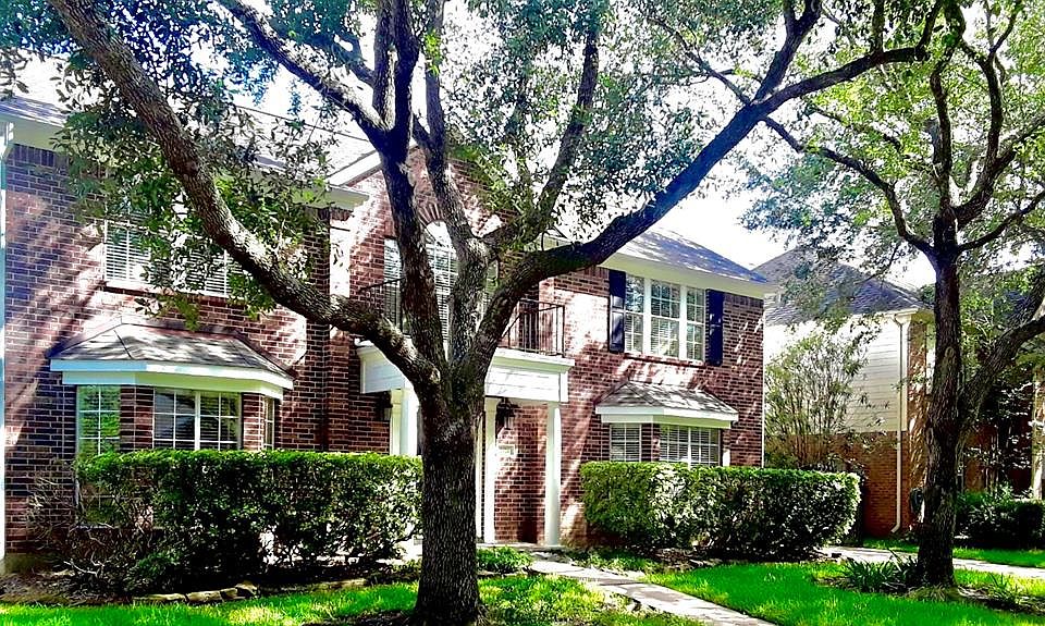1st image of 2104 Hollow Reef Cir