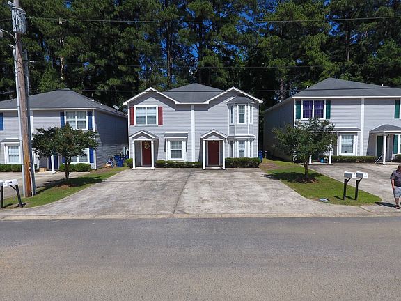 2nd image of 200 Coverdale Ln