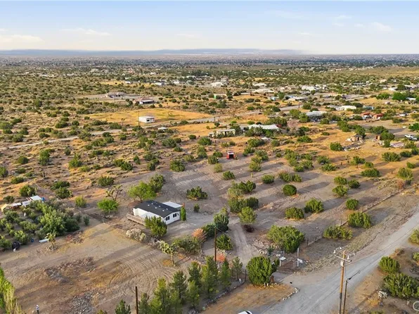 3038 White Fox Trl, Pinon Hills, CA 92371
