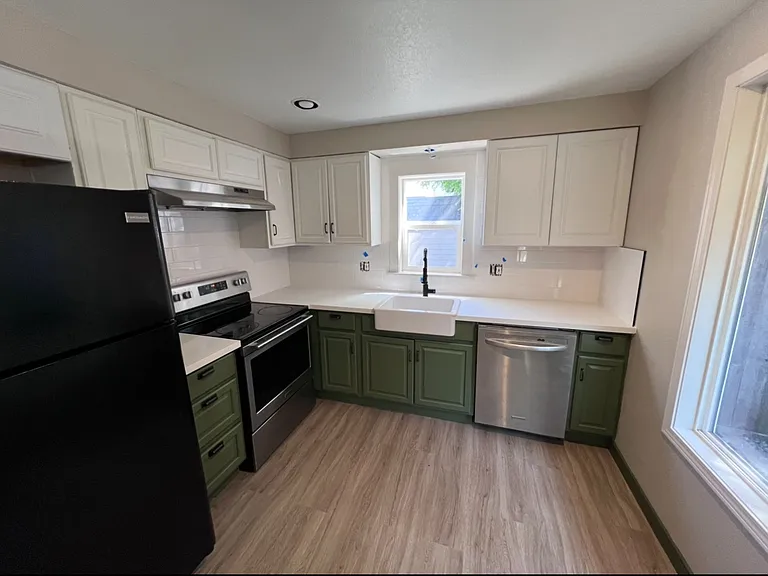 Kitchen When Vacant