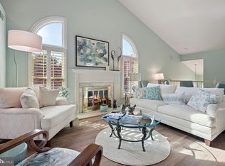 10803 Luxberry Dr, Rockville, MD 20852