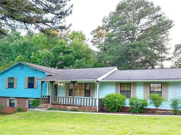 3533 Charlotte Dr, Rex, GA 30273