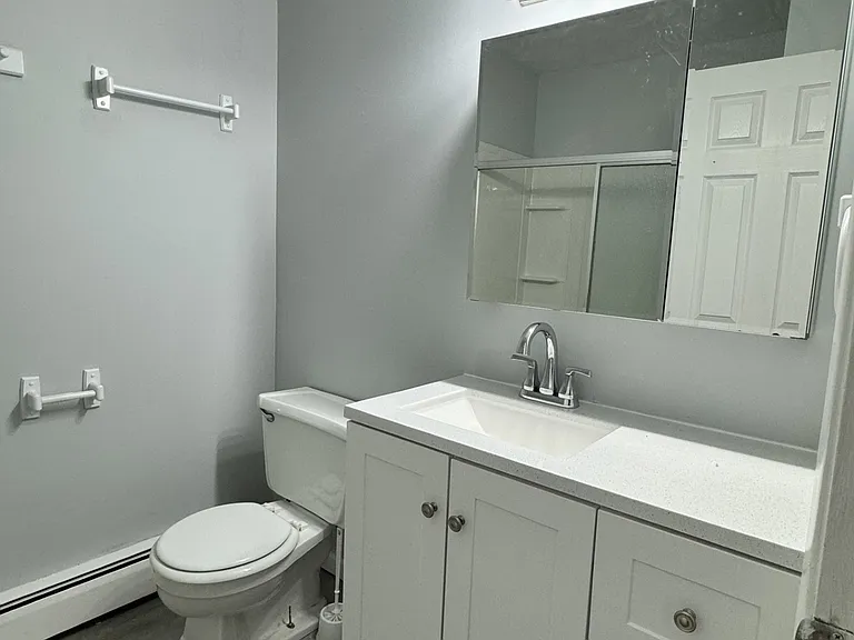 Upstairs Full Bath