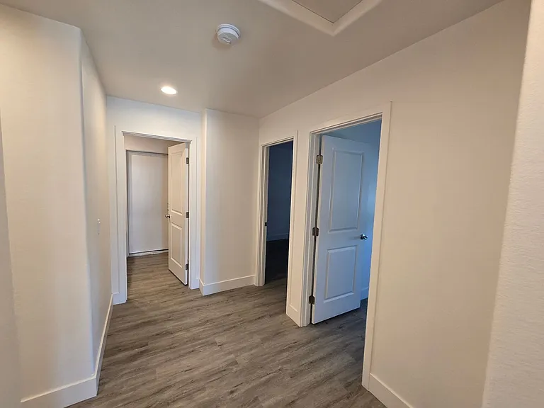 7650 Rockaway Ave — Photo 10