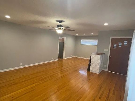 4th image of 1122 Vanderbilt St