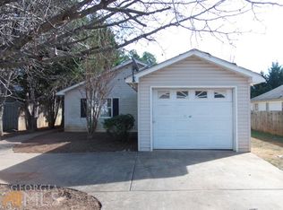 351 Hollow Ridge Dr, Athens, GA 30607