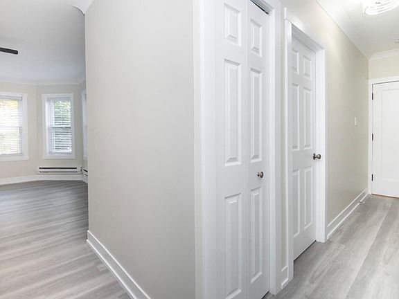 5th image of 1415-1417 W Hutchinson St #15-1