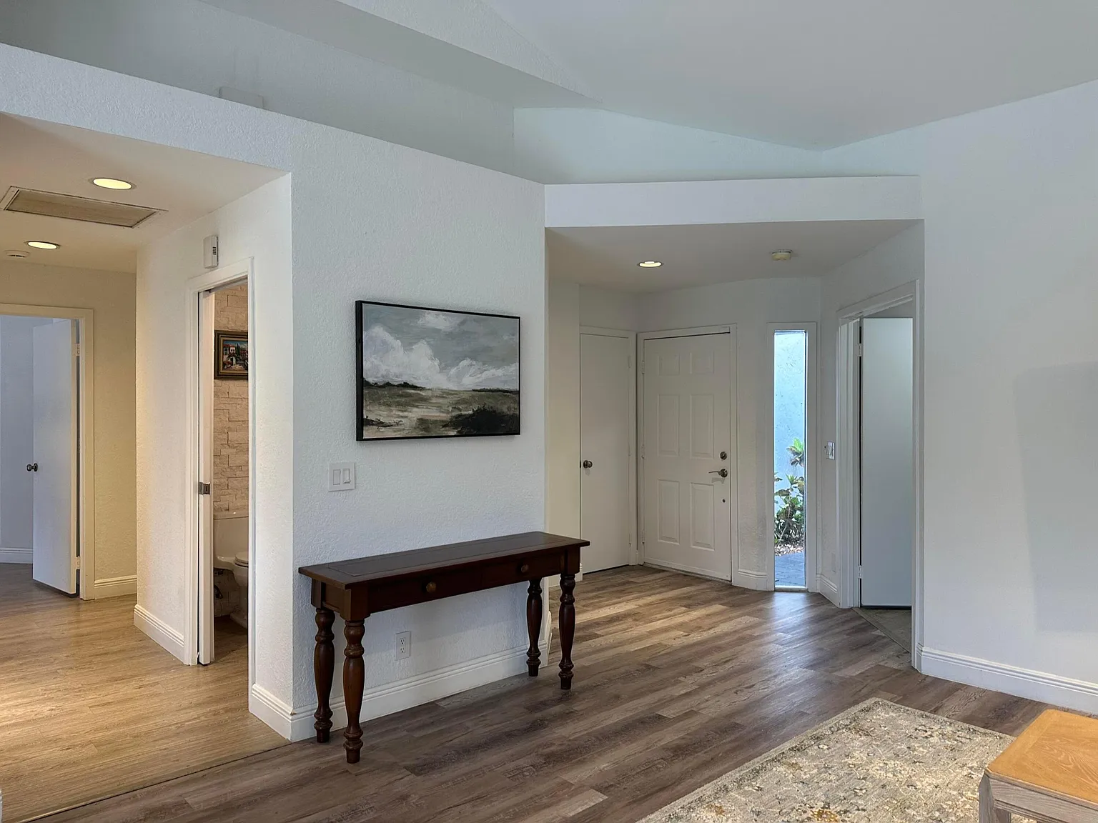 2 bed, 2.5 bath, 1483 sqft, $13,000 — Photo 3