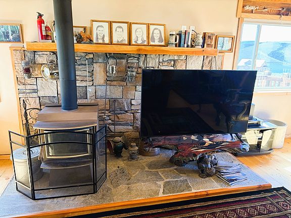 5th image of 17 Eagle View Cir