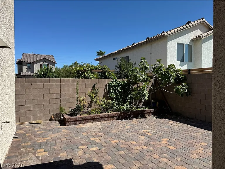 4218 Tarim St — Photo 23