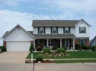 2138 Autumn Wood Dr, Saint Charles, MO 63303