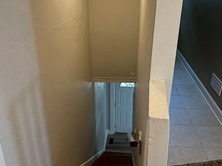240 E New Hampshire Ave — Photo 36