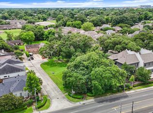 2212 Idle Oaks Dr, Baton Rouge, LA 70808