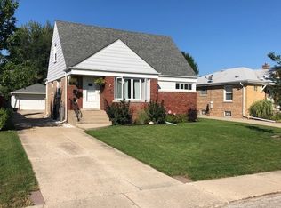 7710 N Oketo Ave, Niles, IL 60714