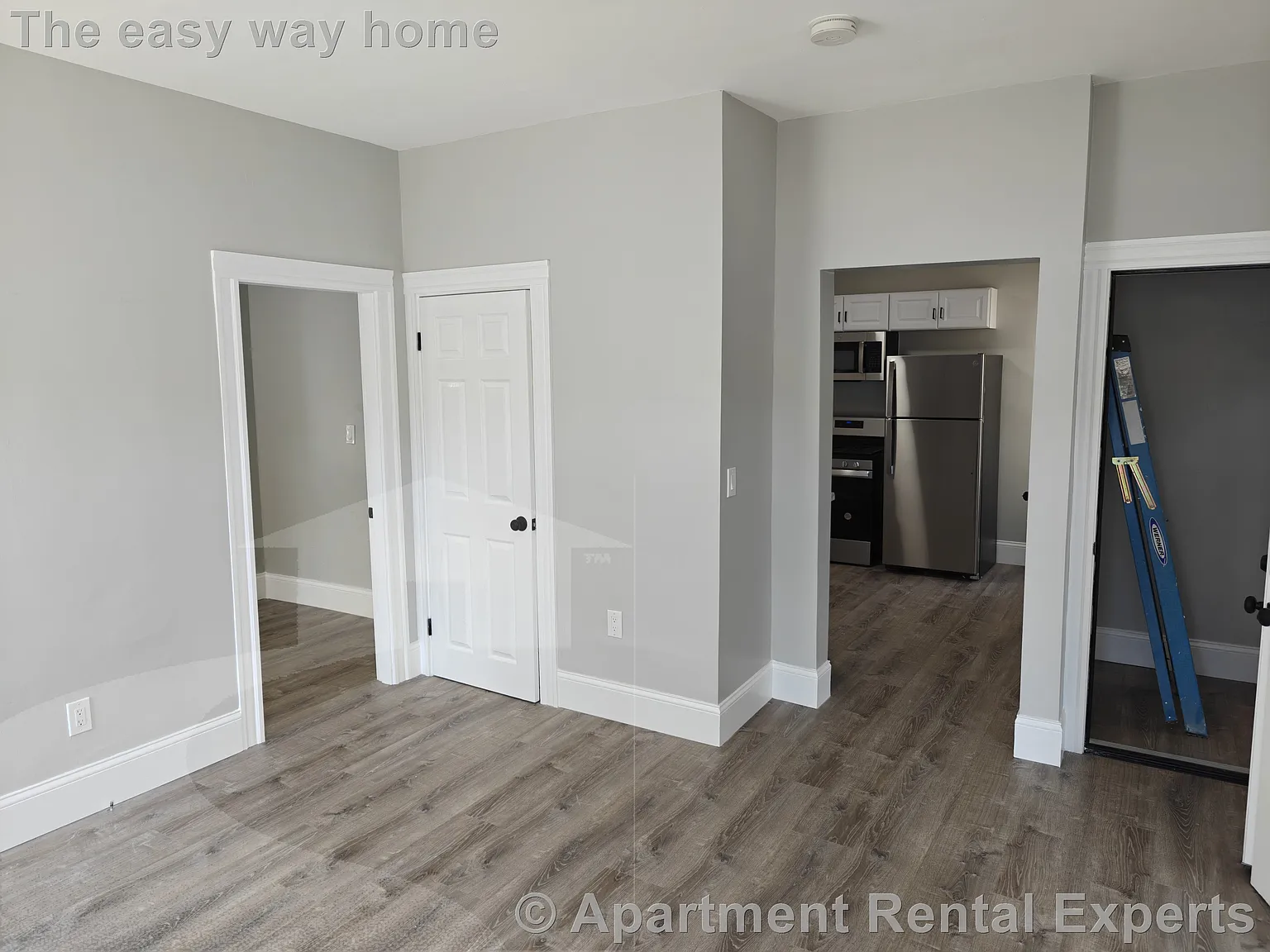 2 bed, 600 sqft, $2,700 — Photo 4