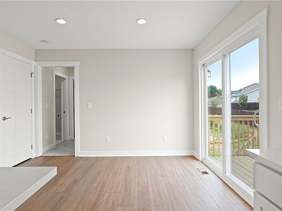 2nd image of 210 Deer Haven St