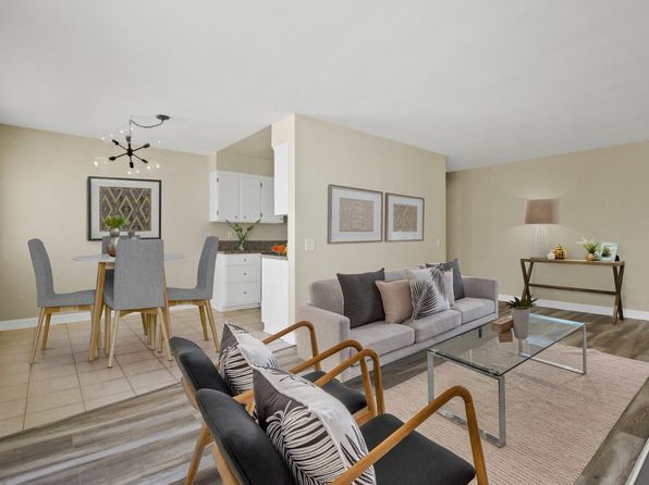 115 N Doheny Dr APT 108