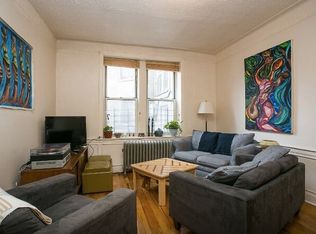 302 Eastern Pkwy APT 1F, Brooklyn, NY 11225