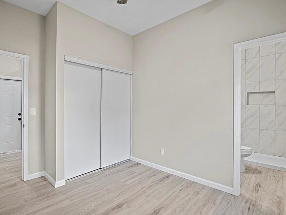 4th image of 44228 Foxton Ave #1/2