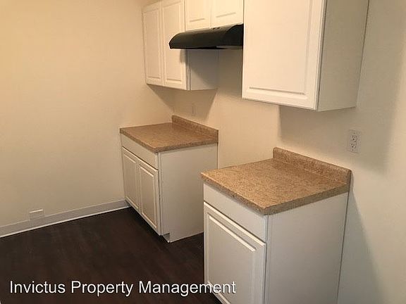 2nd image of 2310 N Dearborn St