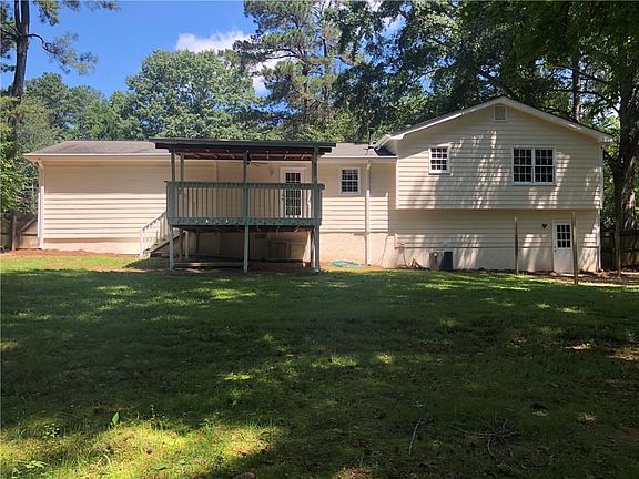5th image of 116 Stone Wood Ln