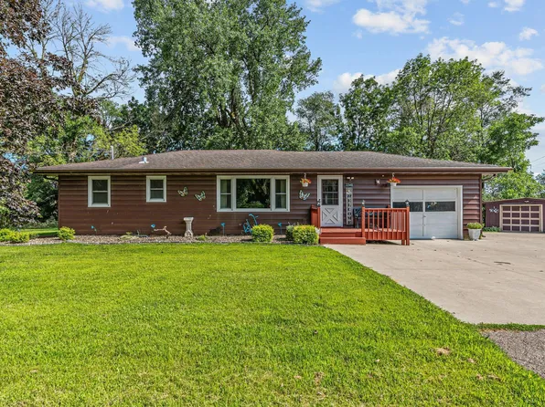 2240 Baker Trl, Faribault, MN 55021