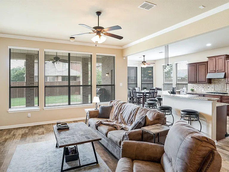 3001 Mosswood Dr — Photo 11