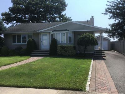 22 Hunter Lane, Hicksville, NY, 11801