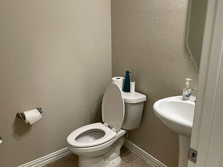 Powder room