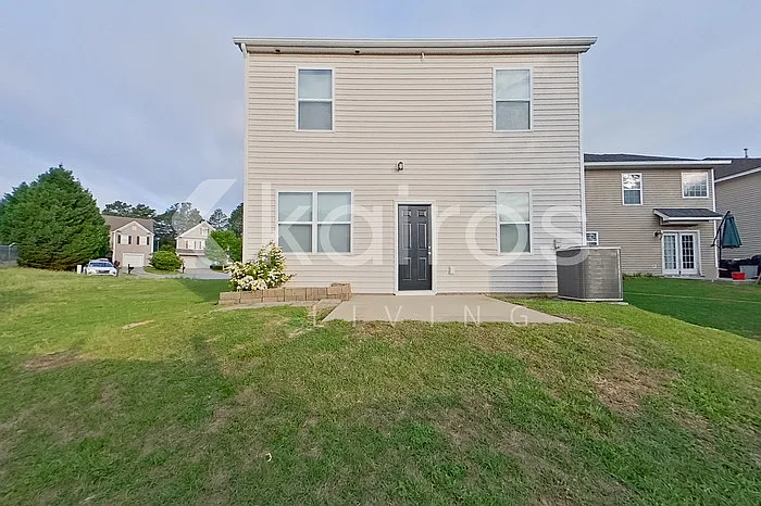 141 Whitton Ct — Photo 32