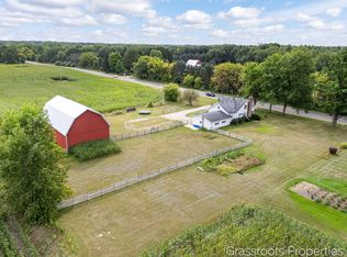 6196 W Sidney Rd, Sidney, MI 48885