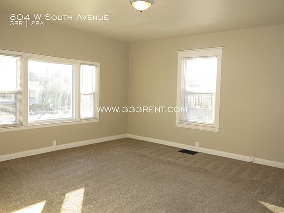 3rd image of 804 W South Ave