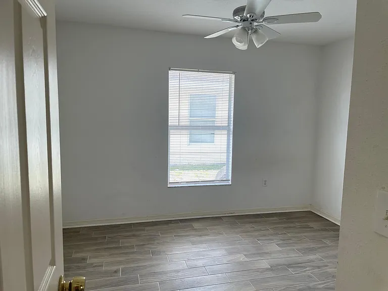 4230 Arcadia Ave — Photo 10