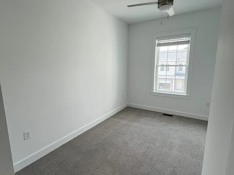 409 N Twin Lakes Blvd — Photo 16