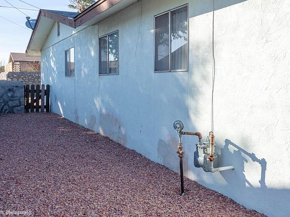 4th image of 2607 Crestview Dr