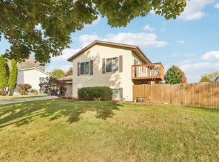 415 Amparo St, Elkhorn, WI 53121