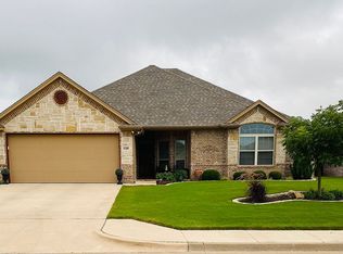620 Donna Cir, Granbury, TX 76049