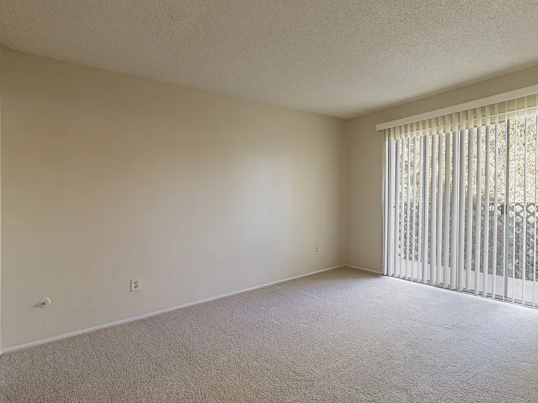 Northridge Terrace Apartments at 4900-4948 Stamas Lane, Fair Oaks California — Photo 63