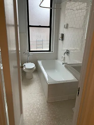 Rented by JMG Properties | media 29