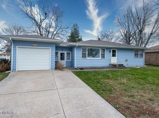 259 Itzen Ct, South Haven, MI 49090