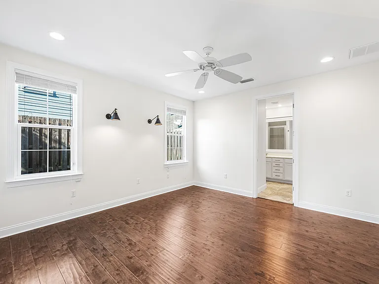 143 Christian Dr — Photo 30