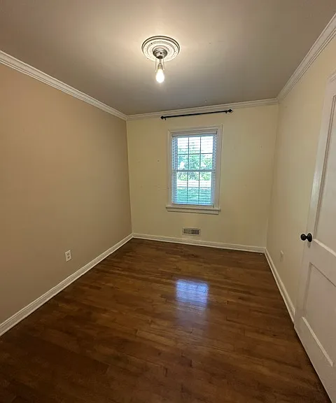9004 Sparrow Dr — Photo 6