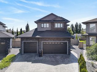 2530 Amerongen Cres SW, Edmonton, AB T6W3C2