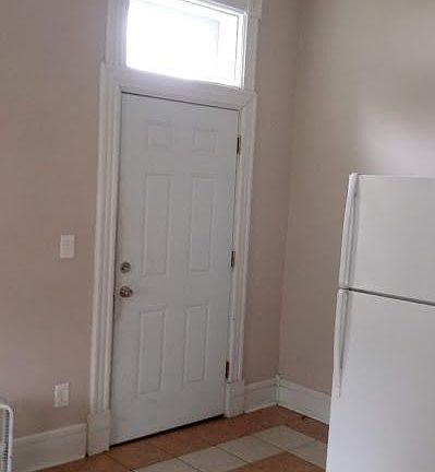 5th image of 424 N Madison St APT 1