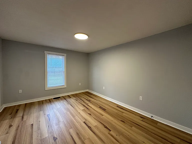 128 Caroline Ave #2 — Photo 22